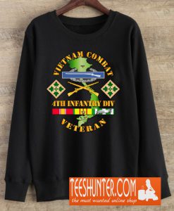 Vietnam Combat Infantry Veteran w 4th Inf Div SSI V1 Sweatshirt